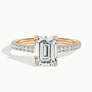 Bague de fiançailles en moissanite pavée de diamants taille émeraude de 1,50 ct