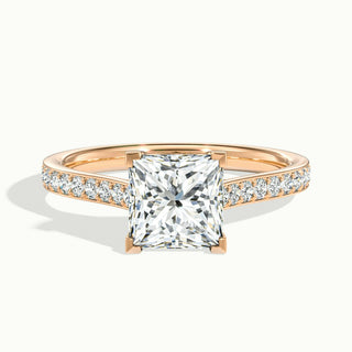 Bague de fiançailles en moissanite pavée de diamants taille princesse de 1,50 ct