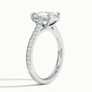 Bague de fiançailles en diamants taille émeraude sertis en canal pavés de moissanite de 2,0 ct