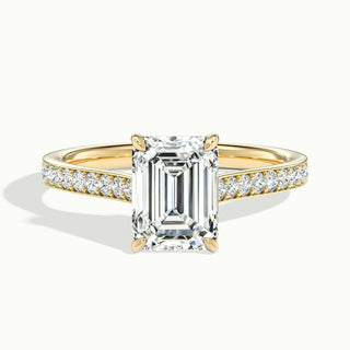 Bague de fiançailles en diamants taille émeraude sertis en canal pavés de moissanite de 2,0 ct