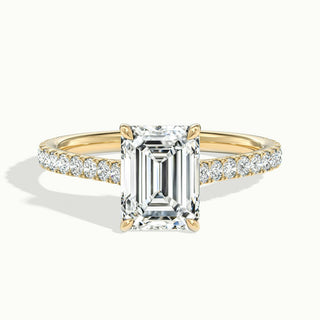 Anillo de compromiso con diamantes de moissanita pavé de talla esmeralda de 1,0 ct