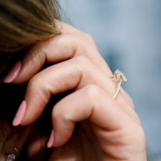 Bague de fiançailles avec solitaire en diamant et moissanite de 2,75 ct serti cathédrale rond