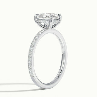 Bague de fiançailles en moissanite à diamants taille ovale sertis en canal de 1,50 ct