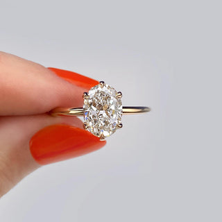 Bague de fiançailles avec solitaire en moissanite à taille ovale de 1,91 ct