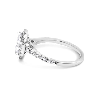 Bague de fiançailles avec halo et pavé de diamants ovales CVD de 1,02 à 3,0 ct