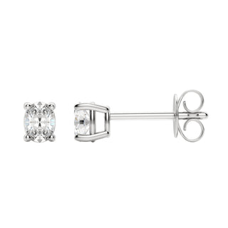 Boucles d'oreilles à tige en forme de solitaire en moissanite ovale de 0,50 à 1,0 TCW