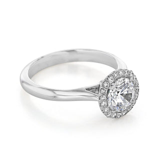 Bague de fiançailles avec halo de diamants en moissanite ronde sertie cathédrale de 1,0 ct