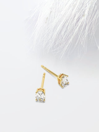 Boucles d'oreilles minimalistes en diamant et moissanite à taille ovale pour femmes 