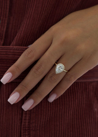 Bague de fiançailles avec diamant de laboratoire G-VS2 de 2 carats et halo en forme de poire 