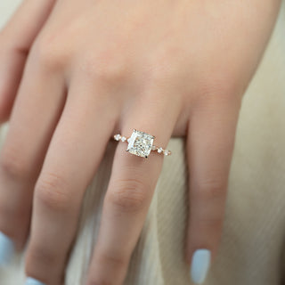 Bague de fiançailles avec halo caché et pavé de diamants CVD taille coussin de 2,0 à 4,0 ct