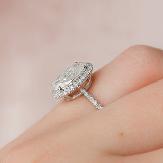 Bague de fiançailles avec halo et pavé de diamants CVD taille ovale de 2,0 à 4,0 ct