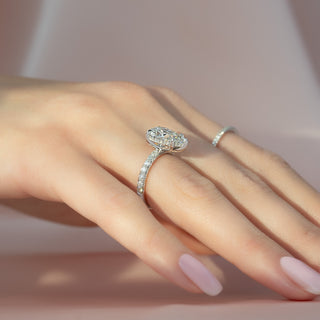 Bague de fiançailles avec halo caché et pavé de diamants CVD taille poire de 1,0 à 3,0 ct