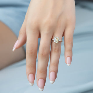 Bague de fiançailles à cinq pierres avec diamants CVD taille émeraude de 1,0 à 3,0 ct