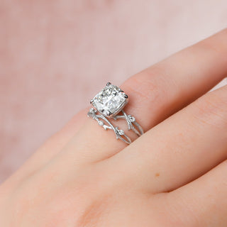 1.50 - 3.50 CT Cushion Cut CVD Diamond twig Engagement Ring