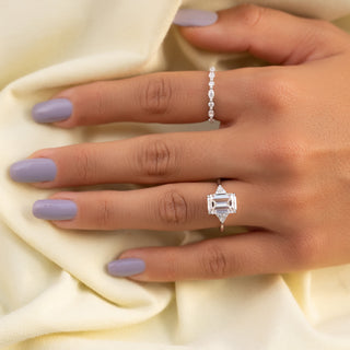 Bague de fiançailles avec diamants taille émeraude CVD de 1,50 à 3,50 ct