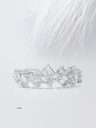 Alliance de mariage en or massif avec diamants et moissanite de forme mixte 