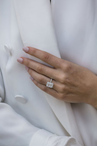 Bague de fiançailles avec diamant moissanite halo unique et rayonnant de 3,50 ct