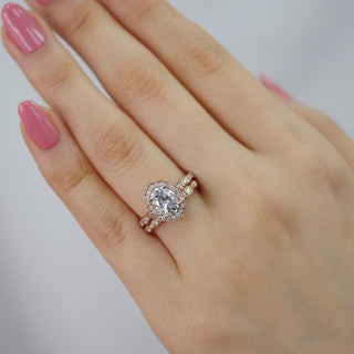 1.20 CT Vintage Floral Oval Cut Moissanite Halo Engagement Ring Set