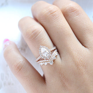 Bague de fiançailles de mariée avec halo pavé de moissanite solitaire taille poire de 1,20 ct 