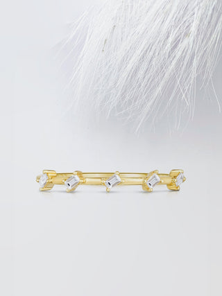 Alliance de mariage en or jaune avec diamants taille baguette et moissanite 