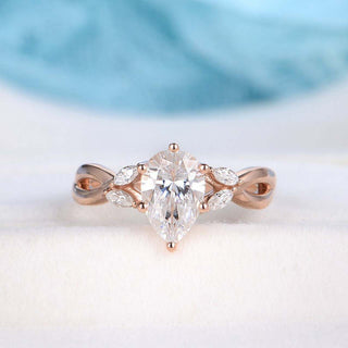 1.33CT Pear Cut Split Shank Moissanite Engagement Ring - ELITE CARAT