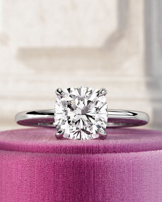 Bague de fiançailles solitaire avec halo caché en diamant CVD coussin de 1,0 à 3,0 ct