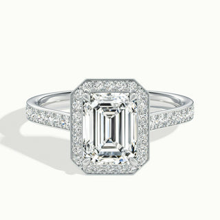 Bague de fiançailles en moissanite avec halo de diamants taille émeraude de 1,50 ct et sertissage en canal