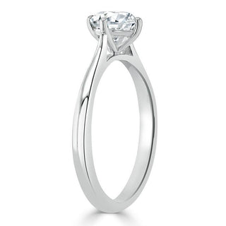 0.75 CT Round Shaped Moissanite Solitaire Engagement Ring