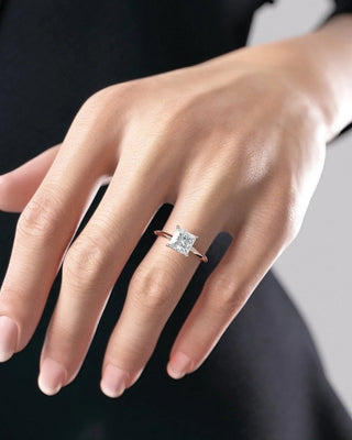 Anillo de compromiso con halo oculto de princesa de 1,0 a 3,0 quilates