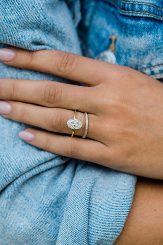 Bague de fiançailles en moissanite avec solitaire ovale et halo caché de 1,0 à 2,5 ct