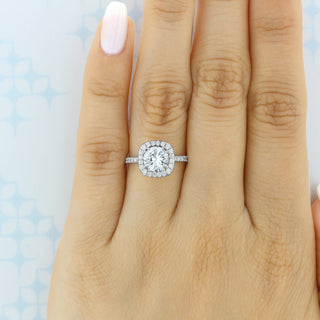 Bague de fiançailles halo unique en moissanite à taille ronde de 1,75 ct 