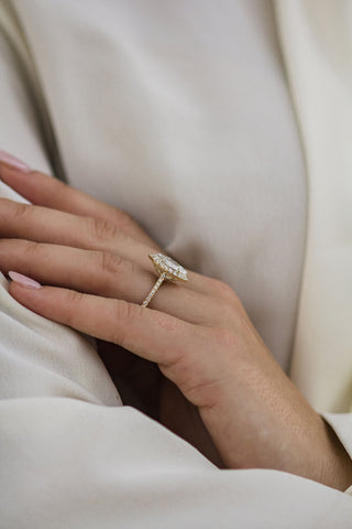 Bague de fiançailles en moissanite taille marquise de 1,75 ct avec halo et pavé