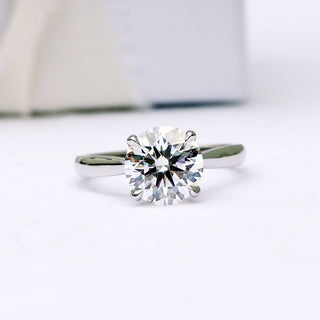 2.0ct Round Cut Moissanite Diamond Cathedral Solitare Engagement Ring - ELITE CARAT