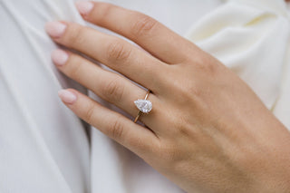 Bague de fiançailles avec solitaire en moissanite en forme de poire de 1,0 à 3,0 ct