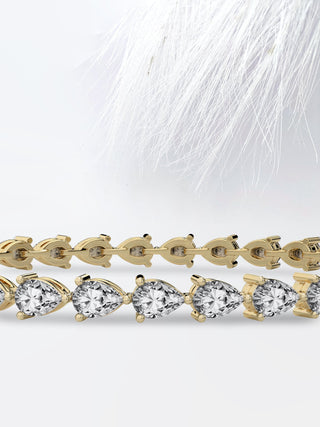 Pulsera de tenis de oro blanco de 14 k con diamantes y moissanita de talla pera de 3,0 ct