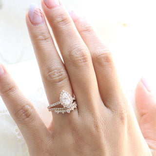 Ensemble de bagues de fiançailles de mariée avec halo en moissanite taille poire et halo de 1,20 ct 