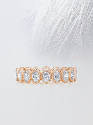 Alliance de mariage en diamants éternité à taille ovale sertie de moissanite 