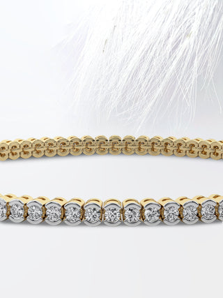 Pulsera de diamantes de tenis de moissanita de corte redondo de 3,0 ct con bisel medio en oro blanco de 14 k