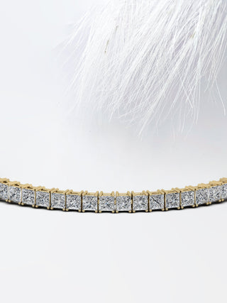 Pulsera de tenis con diamantes y moissanita de princesa en oro blanco