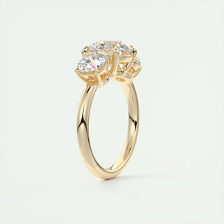 1.0-3.0 ct Round Shaped  Diamond 3 Stones Engagement Ring