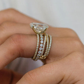 Bague de fiançailles en moissanite à taille ovale de 6,20 ct avec halo caché et pavé