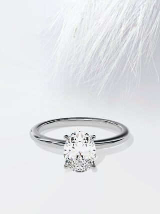 Bague de fiançailles avec diamant solitaire en moissanite à taille ovale pour femme