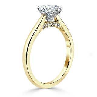 0.75 CT Round Shaped Moissanite Solitaire Engagement Ring