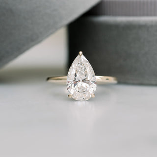 2.0ct Pear Cut Moissanite Diamond Petite Solitare Engagement Ring - ELITE CARAT