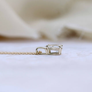 Collier à superposer avec diamants et moissanite solitaire taille poire