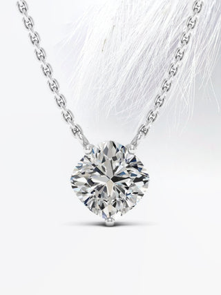 Collier Colleen avec diamant solitaire en moissanite taille coussin pour elle