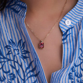 Collar solitario con diamante rubí y esmeralda de 4,0 quilates con piedra natal de julio