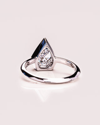 Bague de fiançailles solitaire en diamant CVD en forme de poire de 1,33 à 3,33 ct