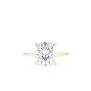 Bague de fiançailles avec solitaire en diamant et moissanite ovale serti cathédrale de 1,2 ct