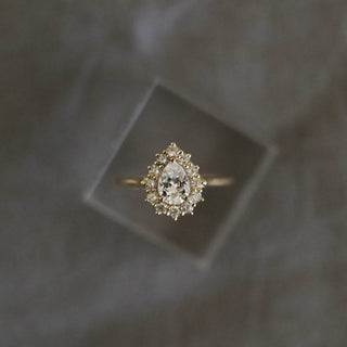 0.75CT Pear Halo Moissanite Diamond Engagement Ring - ELITE CARAT